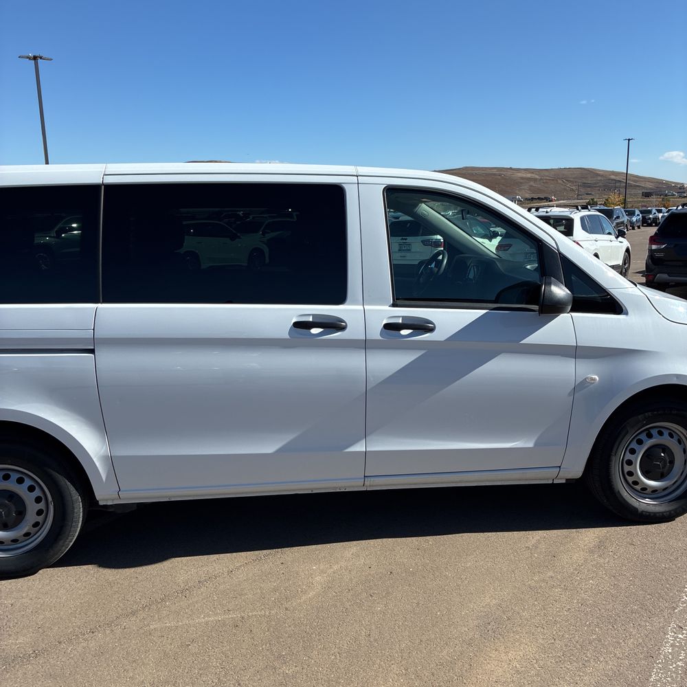 2023 Mercedes-Benz Metris Passenger