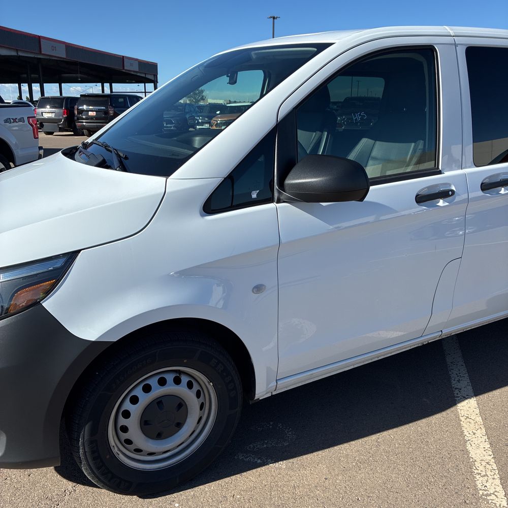 2023 Mercedes-Benz Metris Passenger
