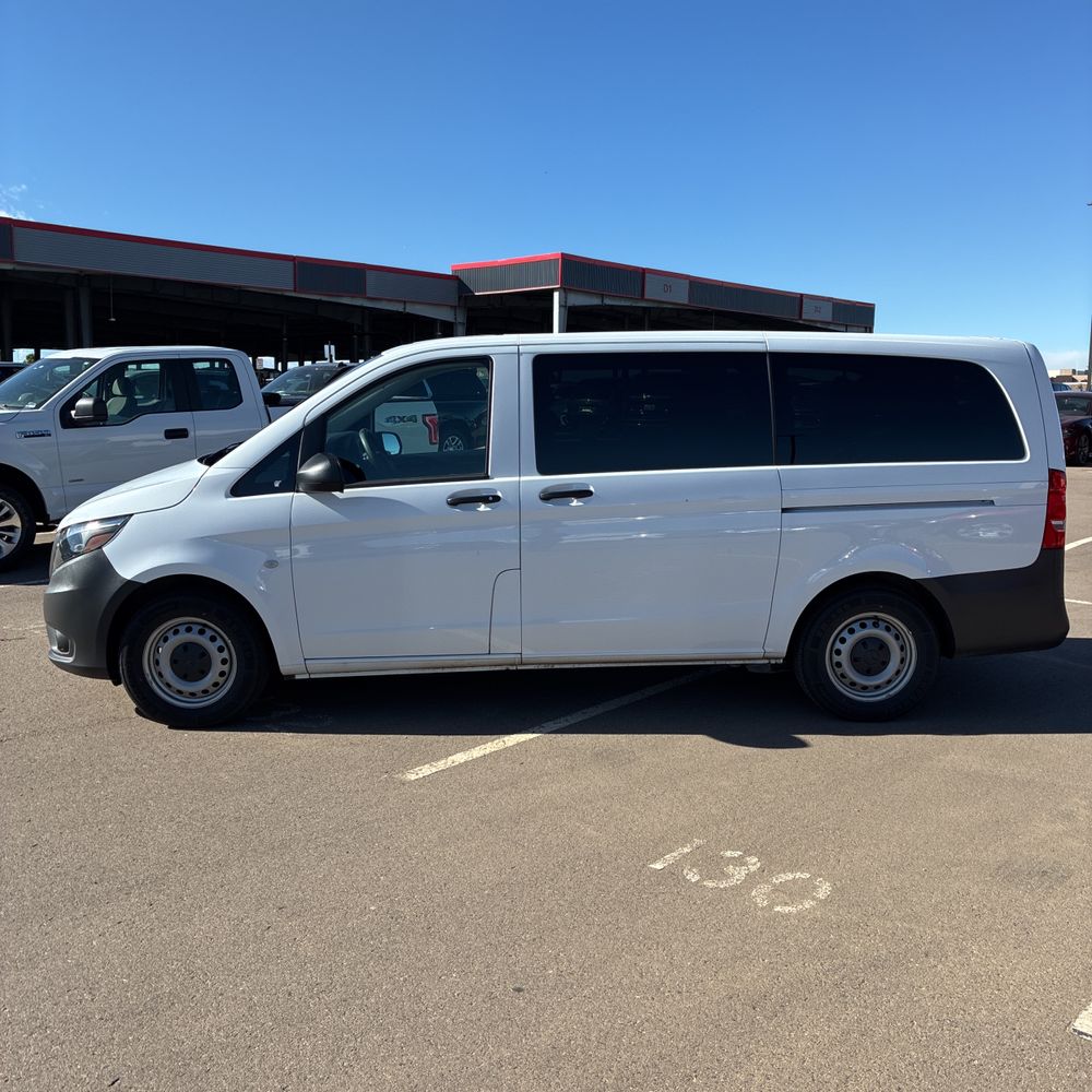 2023 Mercedes-Benz Metris Passenger