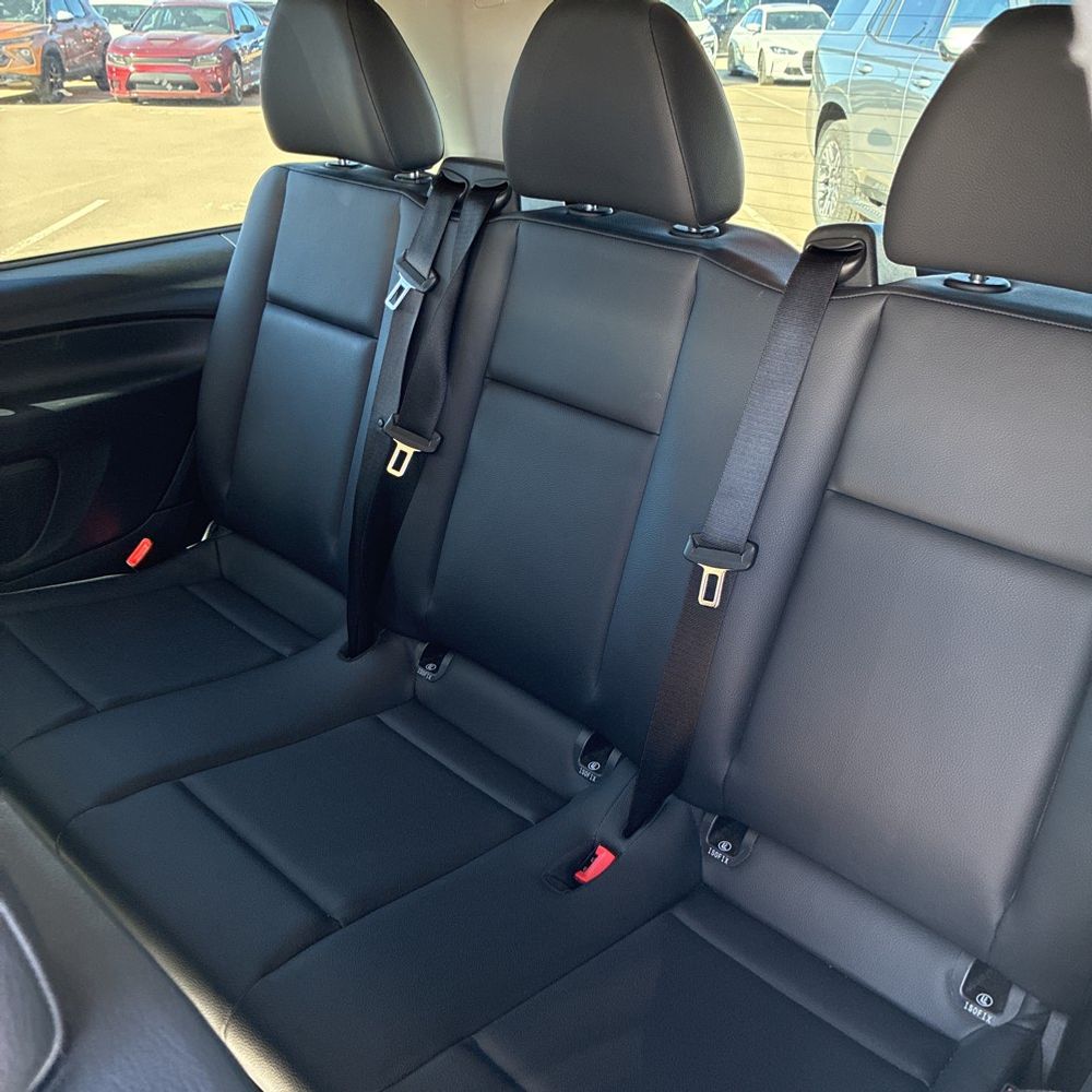 2023 Mercedes-Benz Metris Passenger