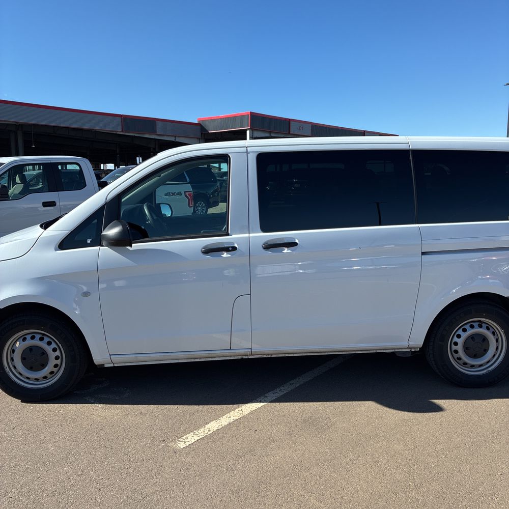 2023 Mercedes-Benz Metris Passenger