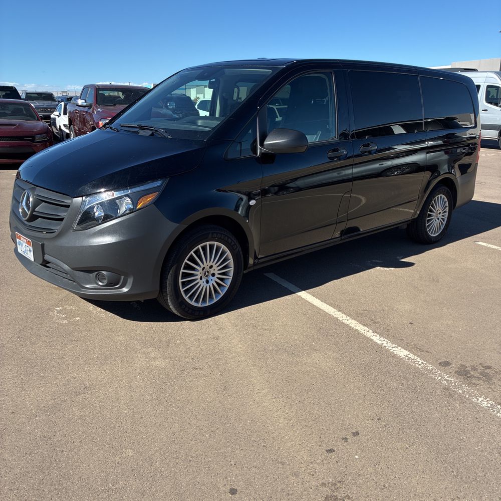 2023 Mercedes-Benz Metris Passenger