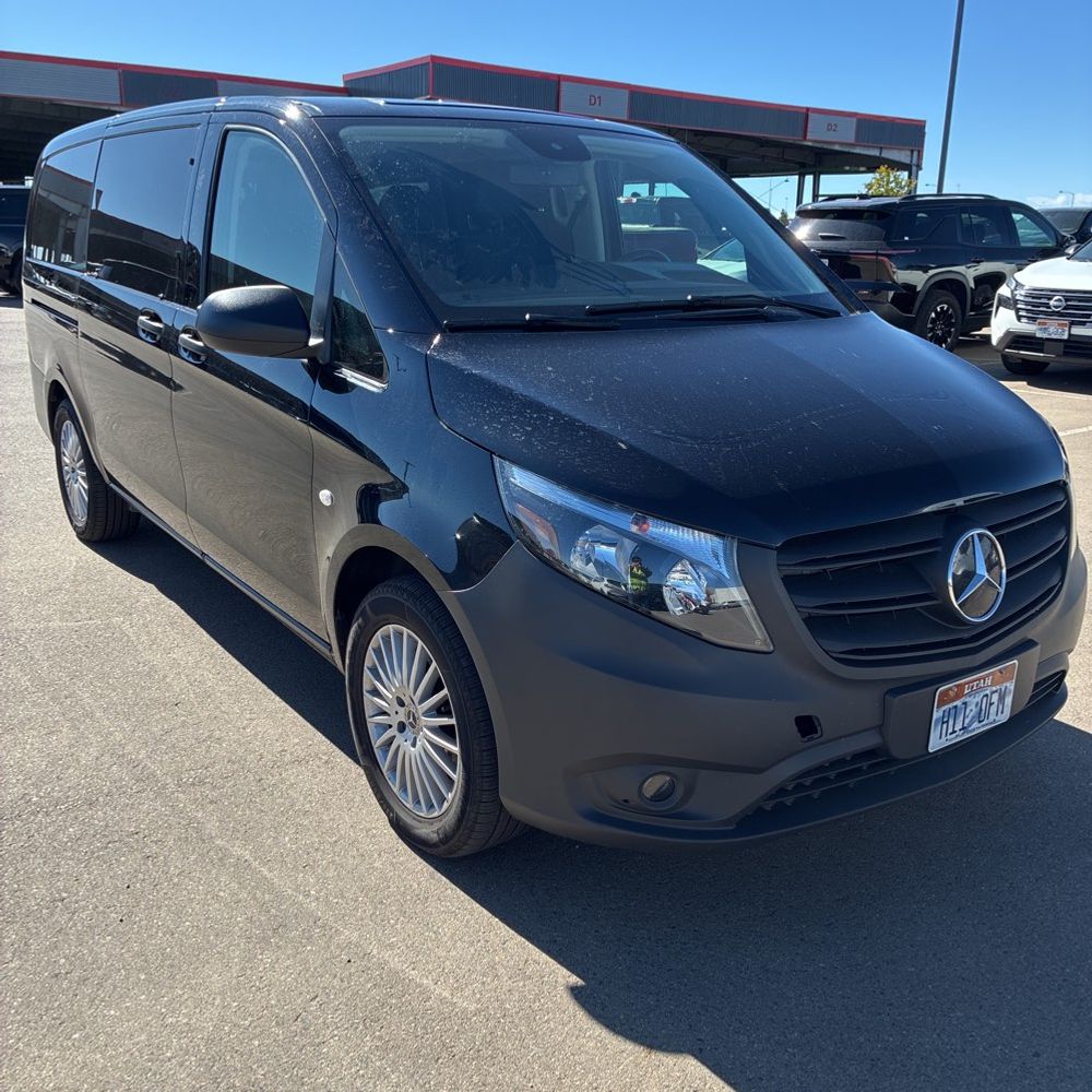 2023 Mercedes-Benz Metris Passenger