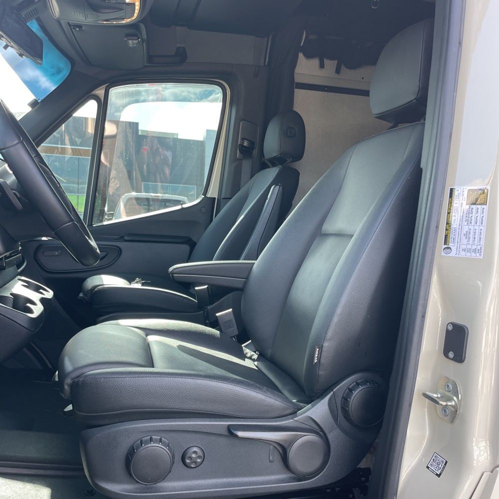 2023 Mercedes-Benz Sprinter 2500