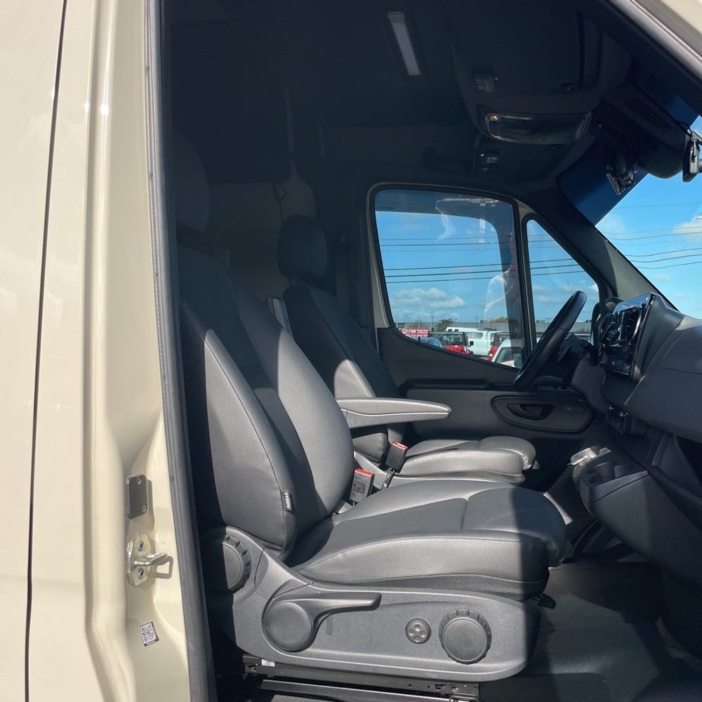 2023 Mercedes-Benz Sprinter 2500