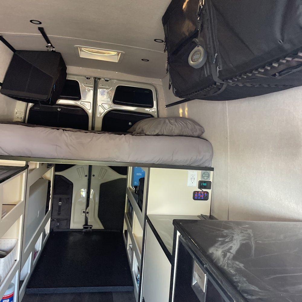 2023 Mercedes-Benz Sprinter 2500