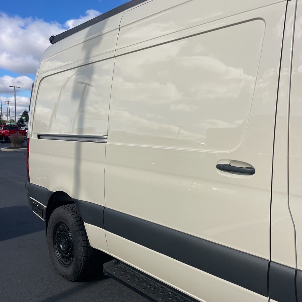 2023 Mercedes-Benz Sprinter 2500