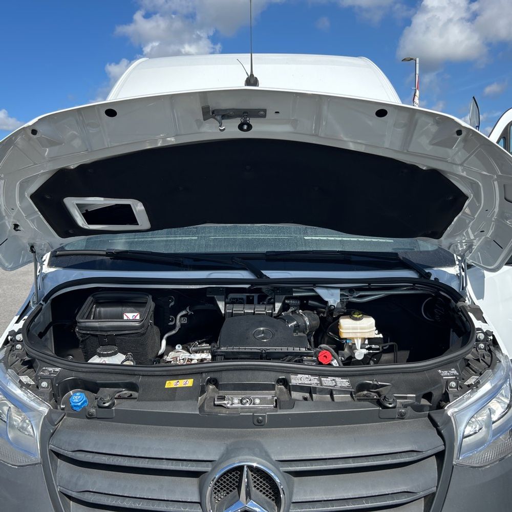 2024 Mercedes-Benz Sprinter 2500
