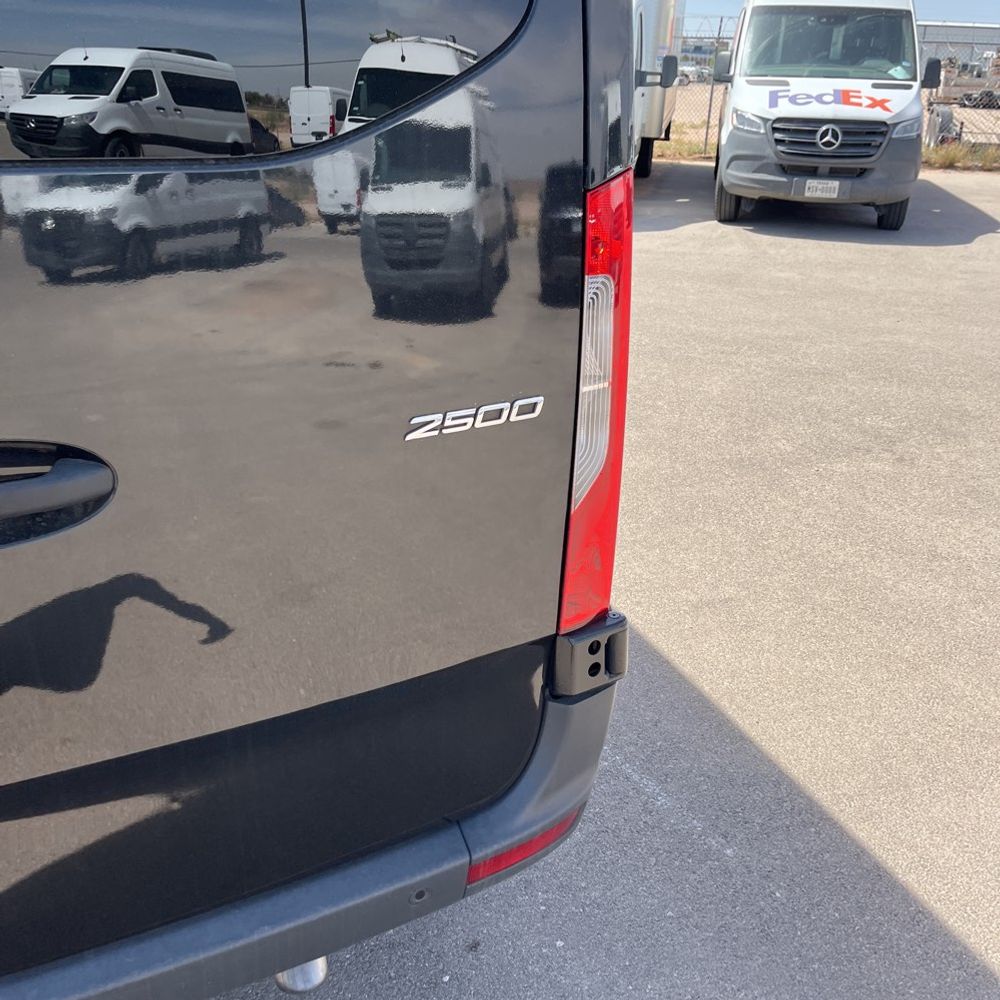 2024 Mercedes-Benz Sprinter 2500 2500
