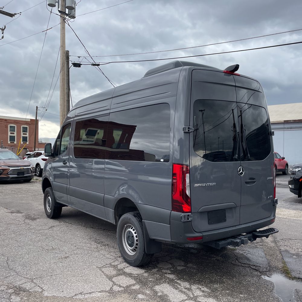 2024 Mercedes-Benz Sprinter 2500