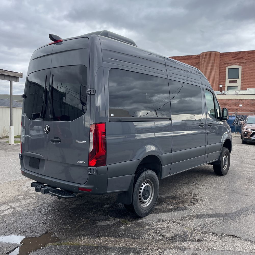 2024 Mercedes-Benz Sprinter 2500