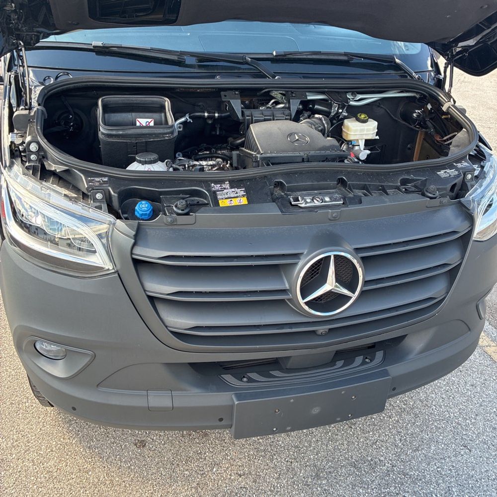 2024 Mercedes-Benz Sprinter 2500