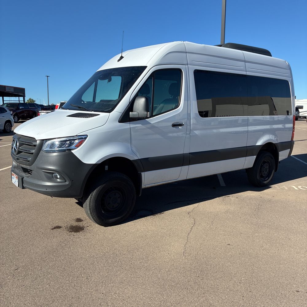 2024 Mercedes-Benz Sprinter 2500