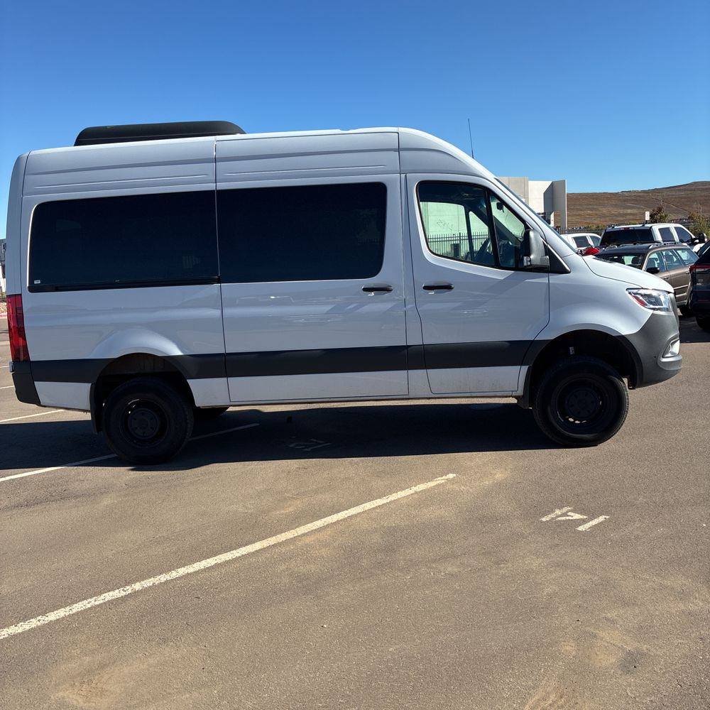 2024 Mercedes-Benz Sprinter 2500