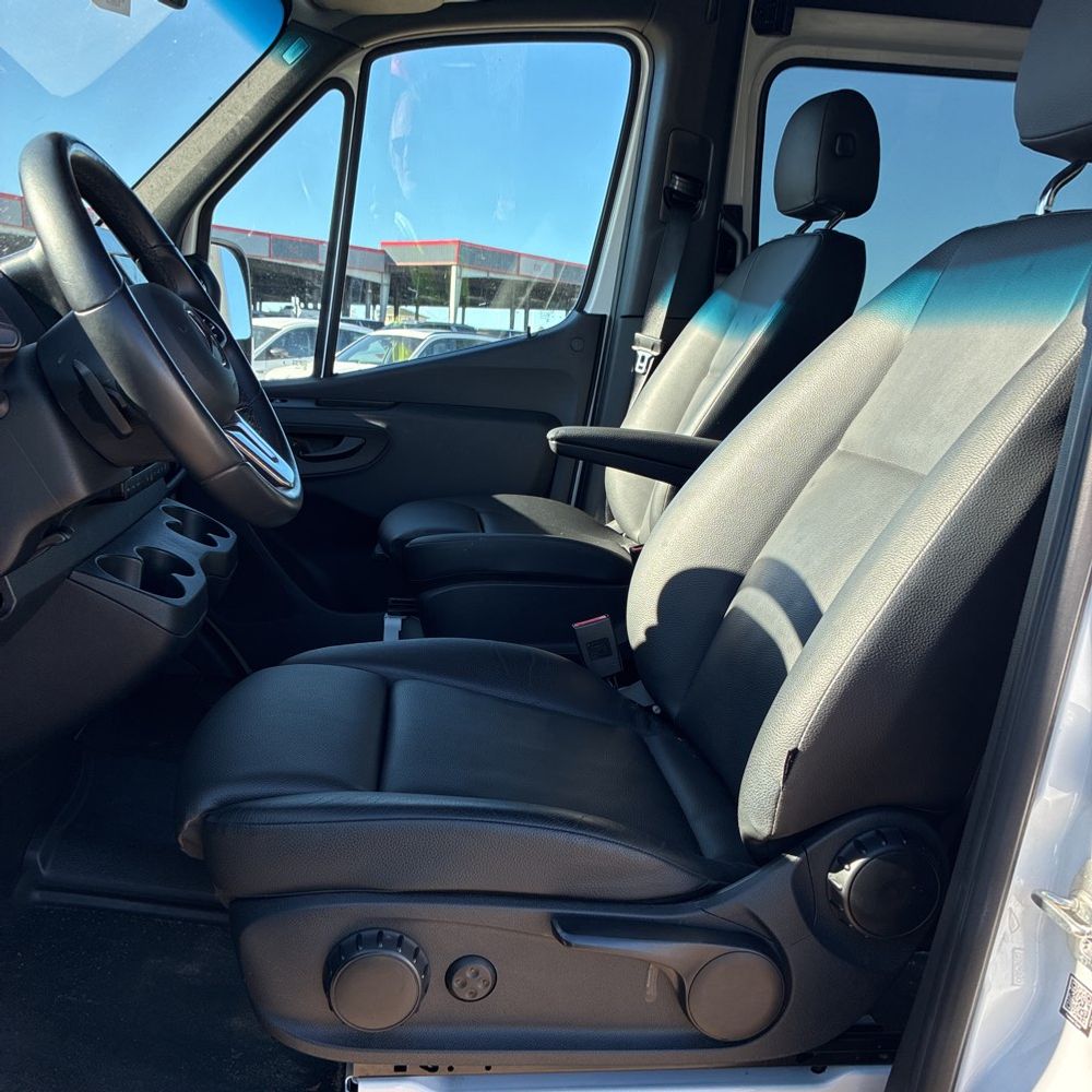 2024 Mercedes-Benz Sprinter 2500