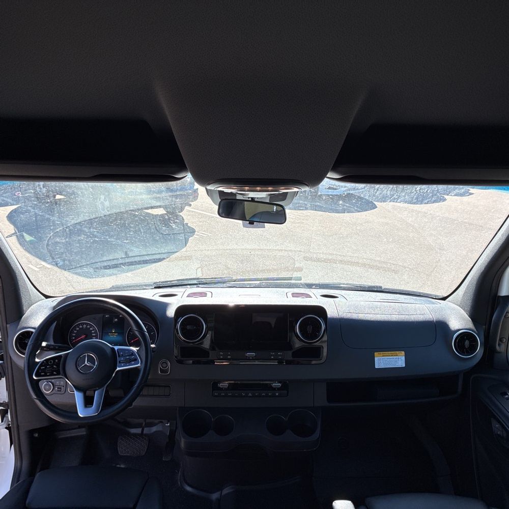 2024 Mercedes-Benz Sprinter 2500