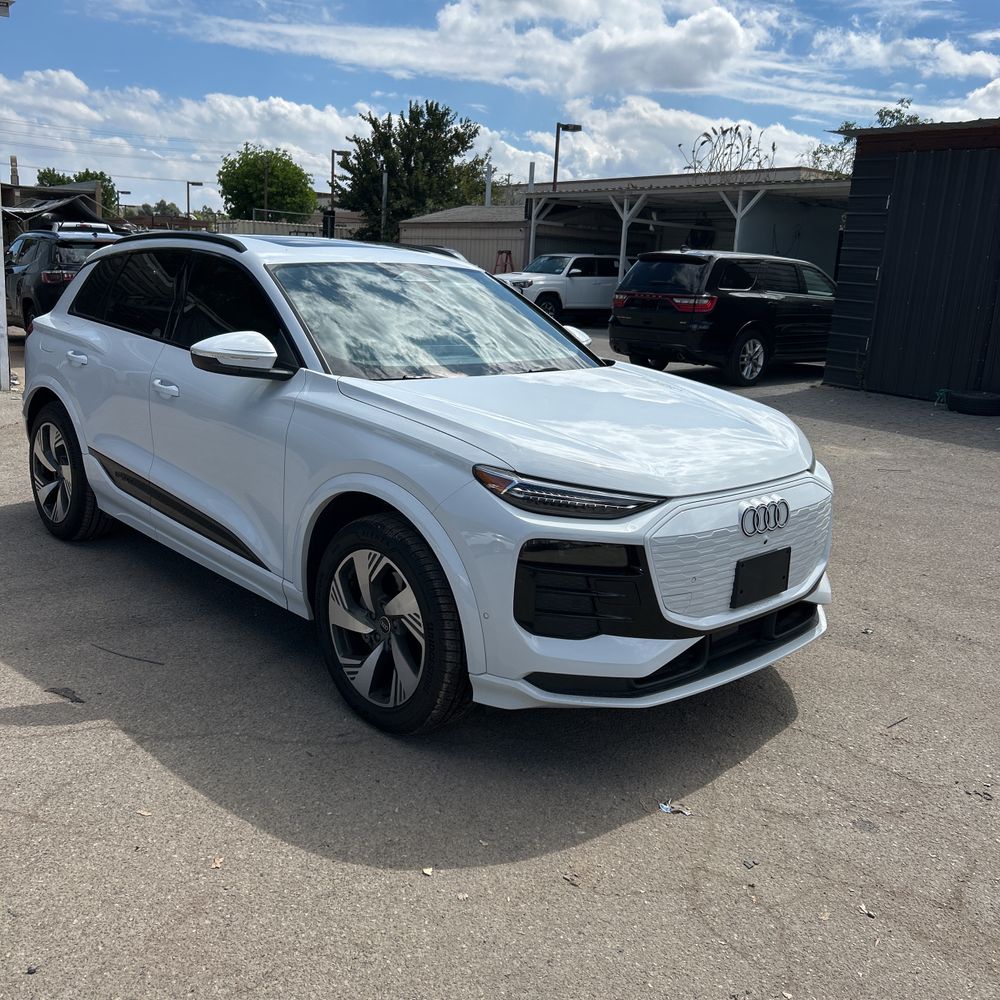 2025 Audi Q6 e-tron Premium