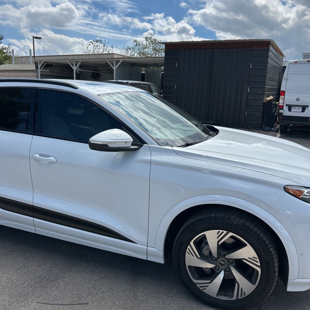 2025 Audi Q6 e-tron Premium