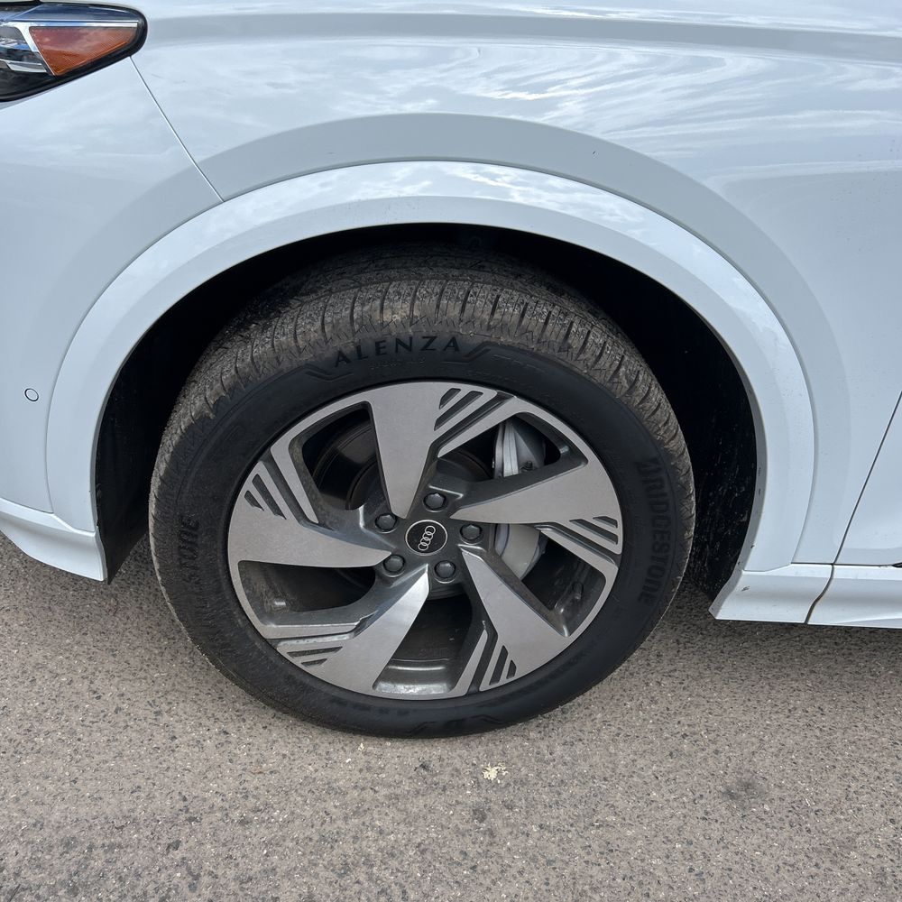 2025 Audi Q6 e-tron Premium
