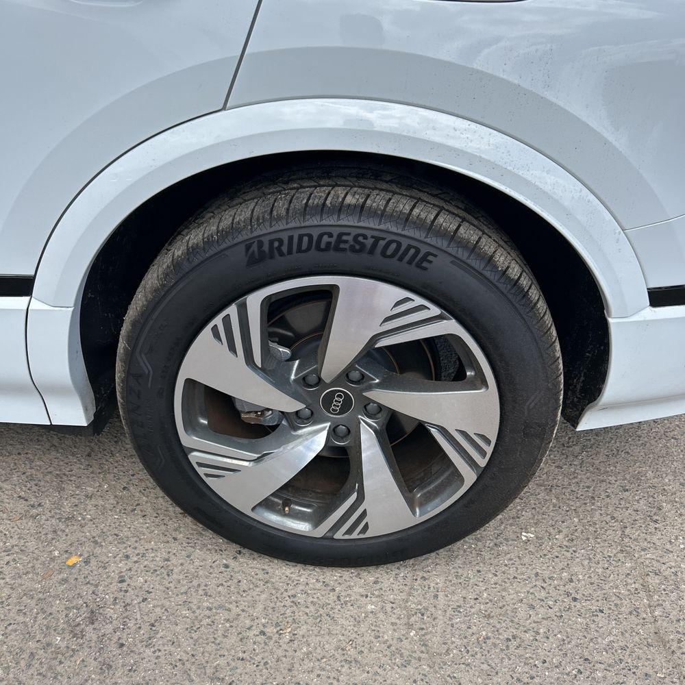 2025 Audi Q6 e-tron Premium