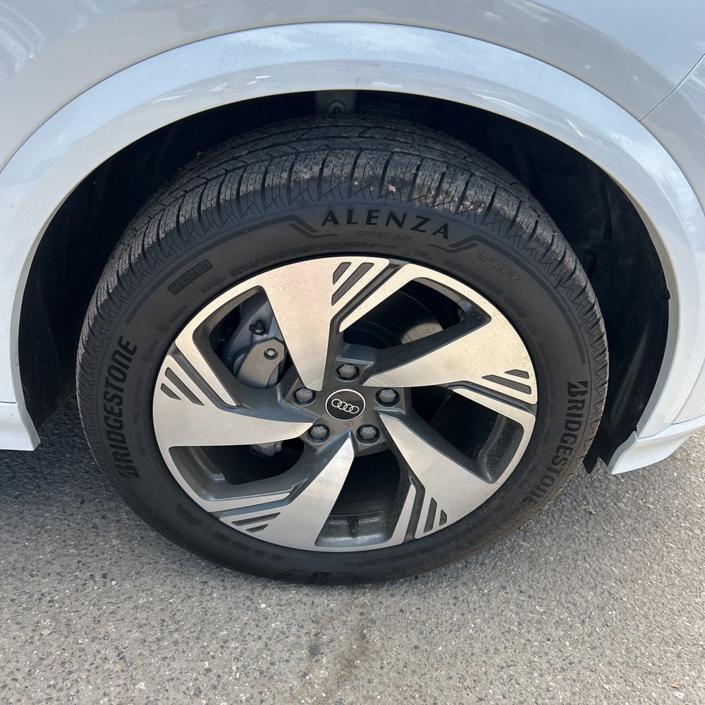 2025 Audi Q6 e-tron Premium