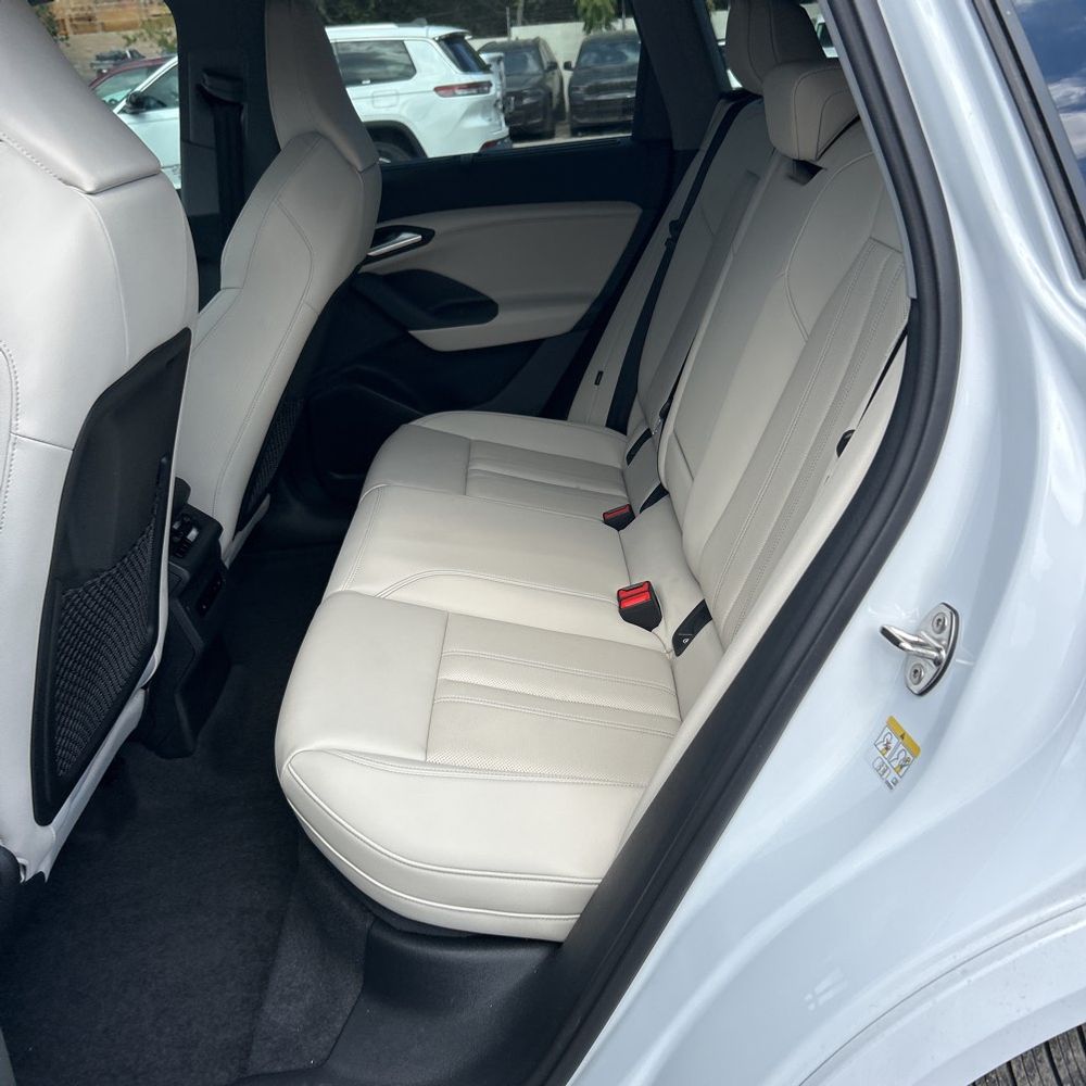 2025 Audi Q6 e-tron Premium