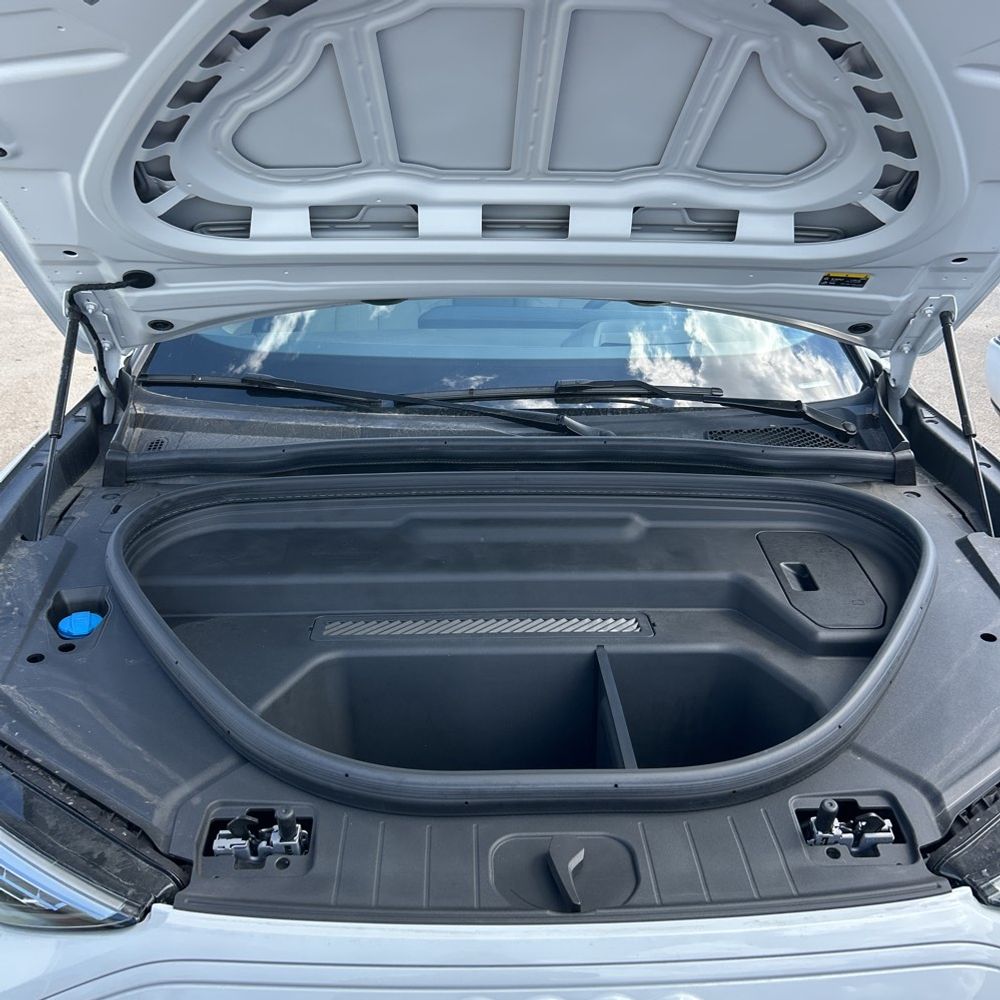 2025 Audi Q6 e-tron Premium
