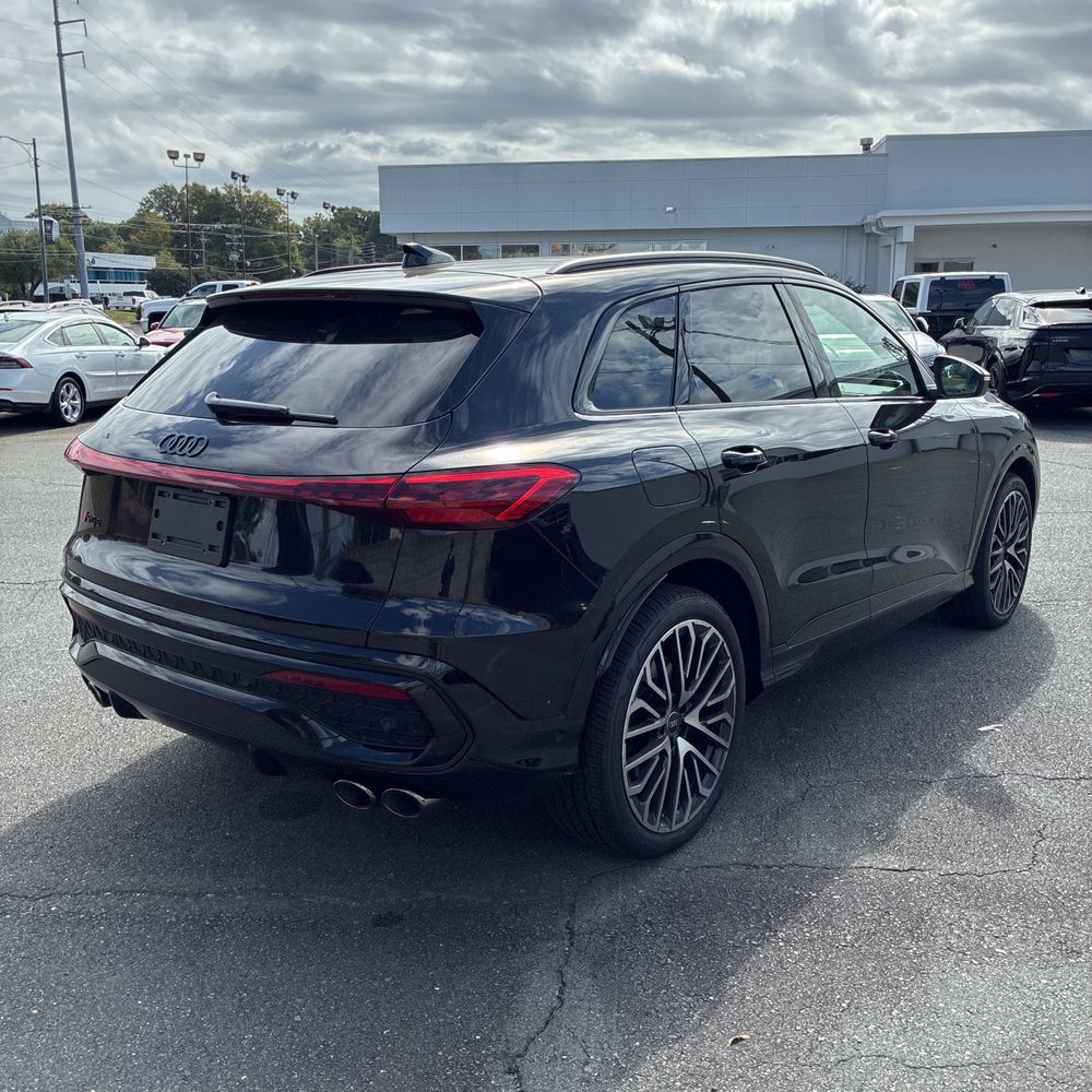 2025 Audi All-New SQ5 Premium Plus