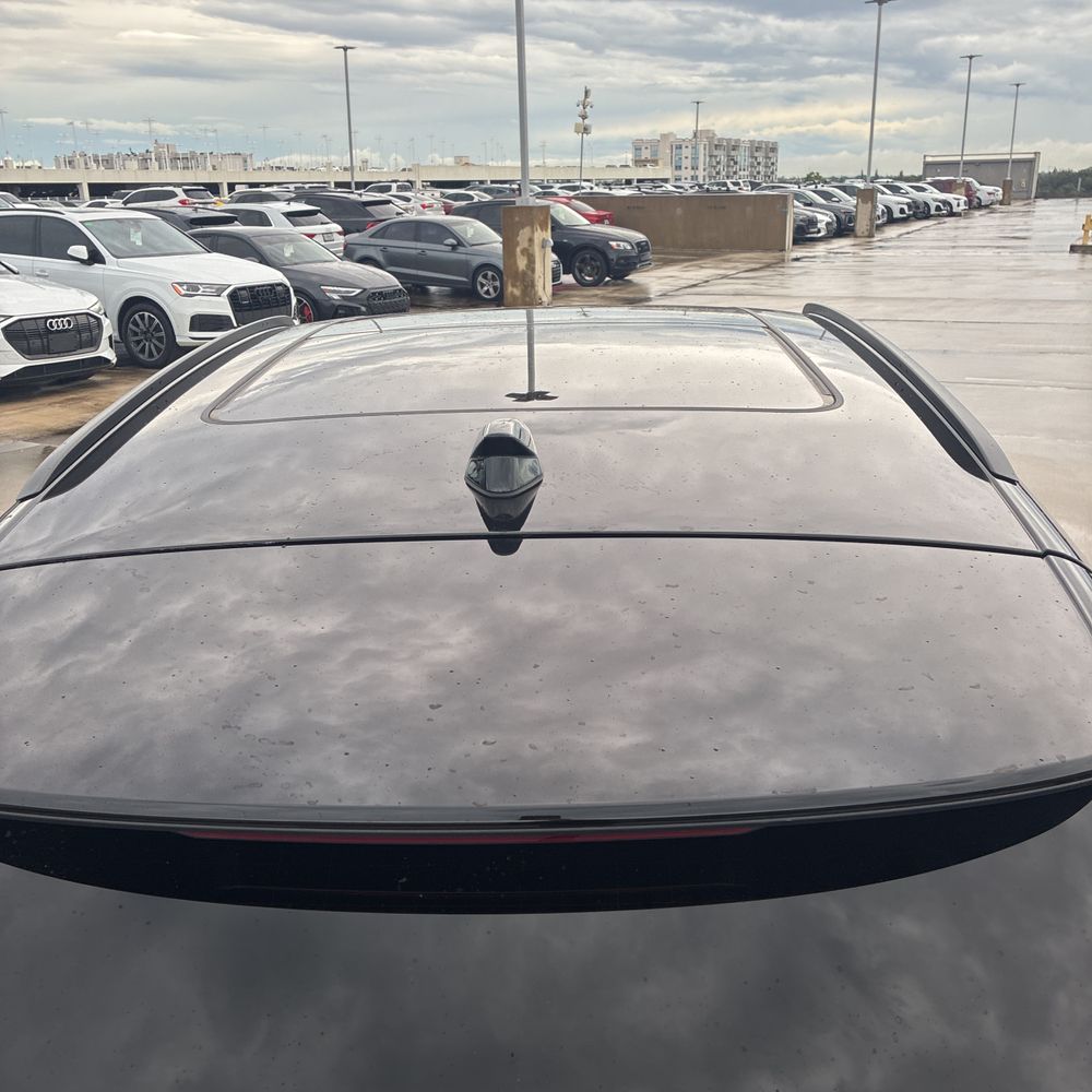 2025 Audi SQ6 e-tron Premium Plus