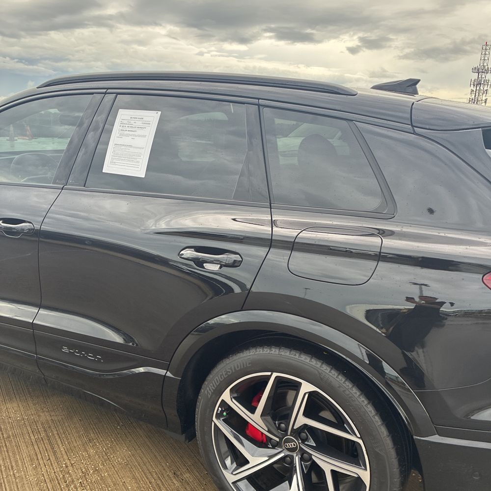 2025 Audi SQ6 e-tron Premium Plus