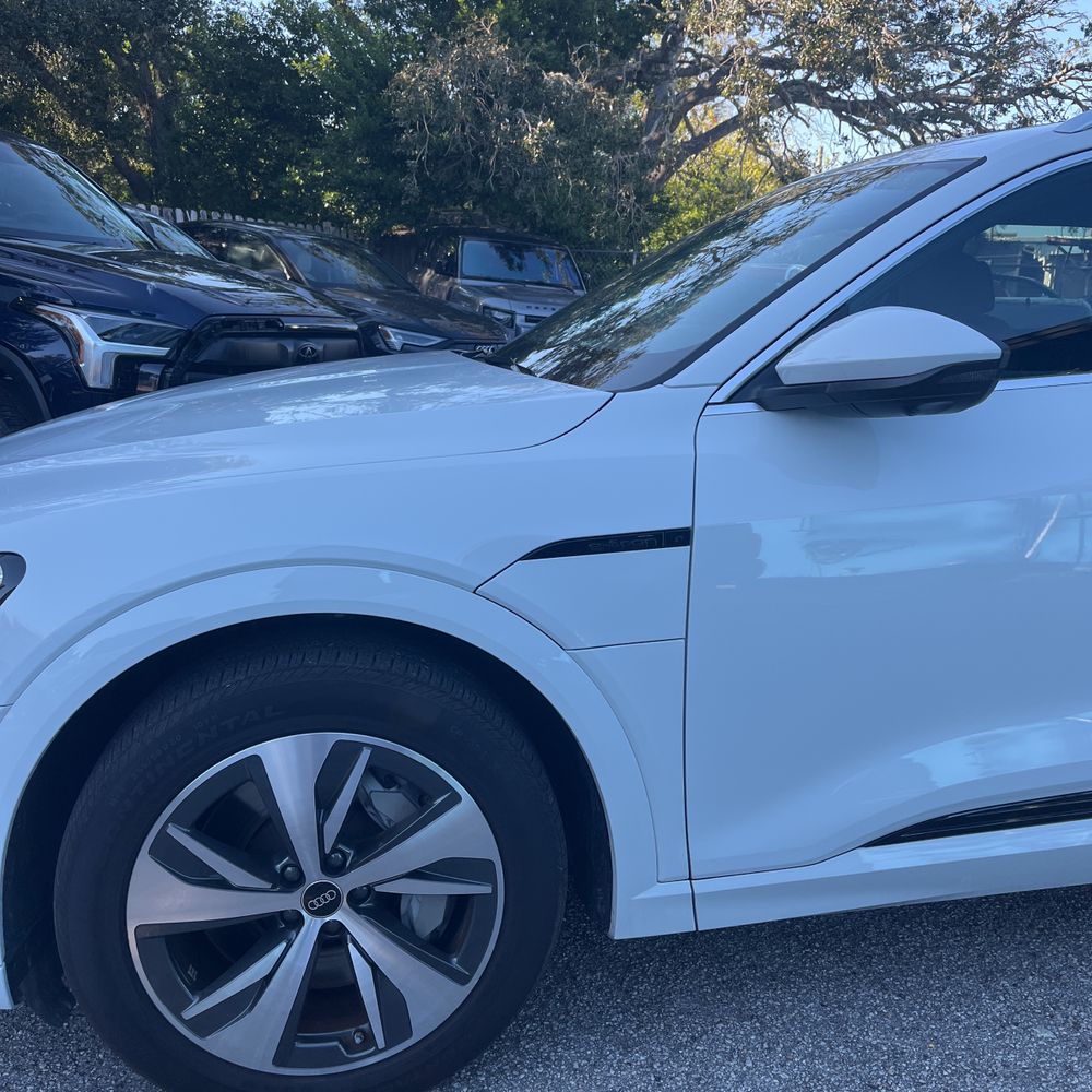 2024 Audi Q8 e-tron Premium Plus