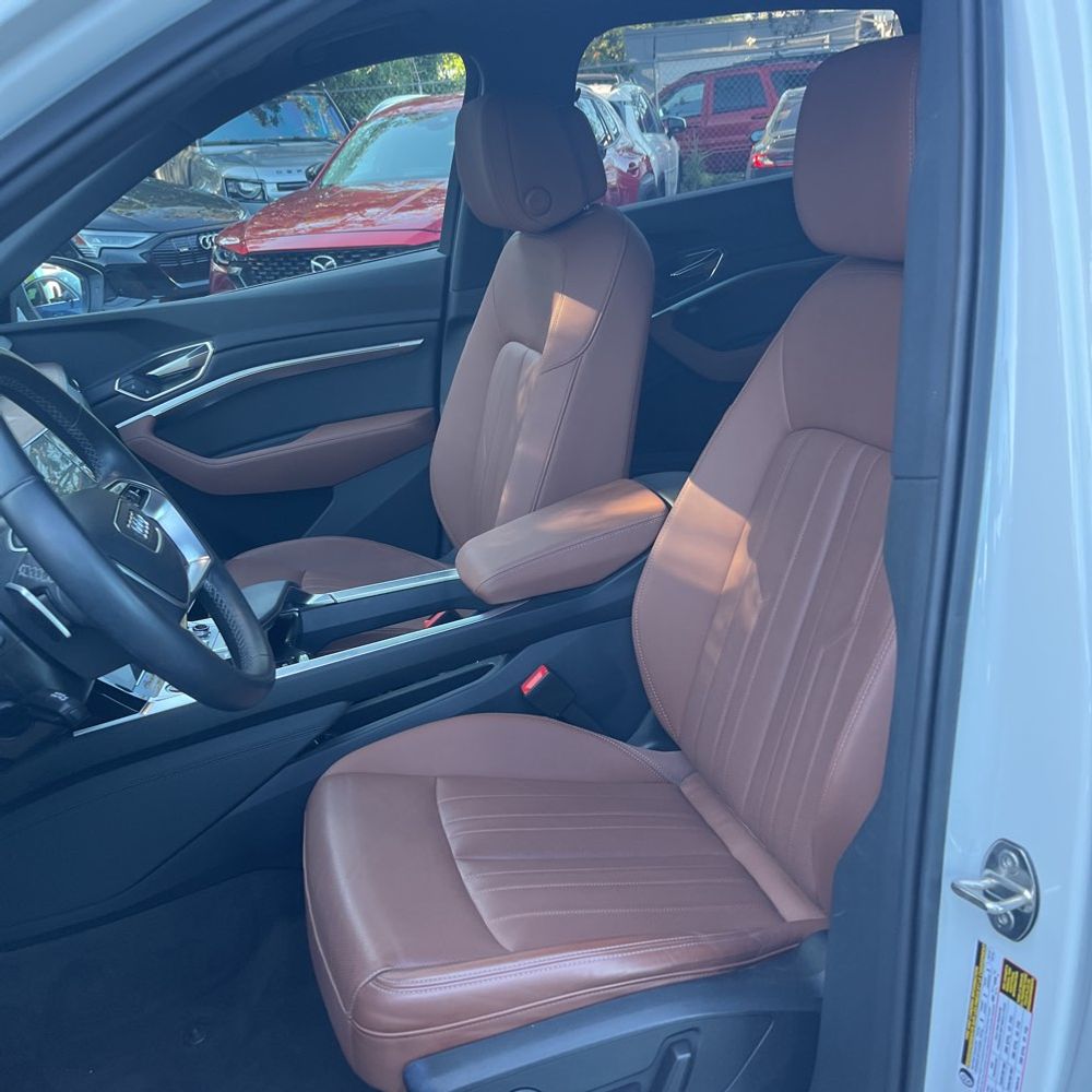 2024 Audi Q8 e-tron Premium Plus