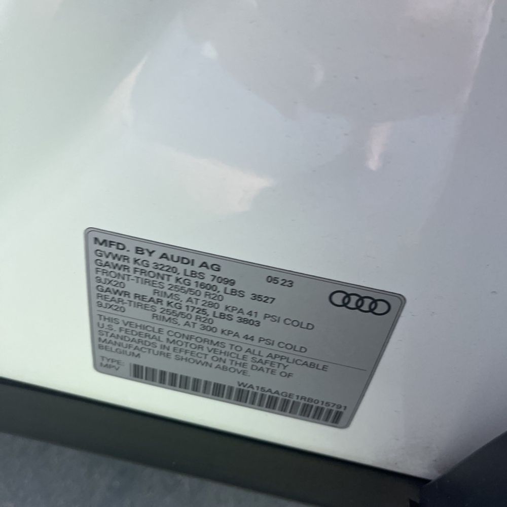 2024 Audi Q8 e-tron Premium Plus
