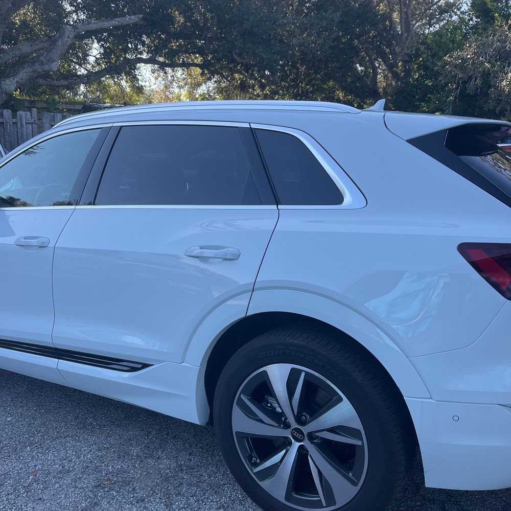 2024 Audi Q8 e-tron Premium Plus