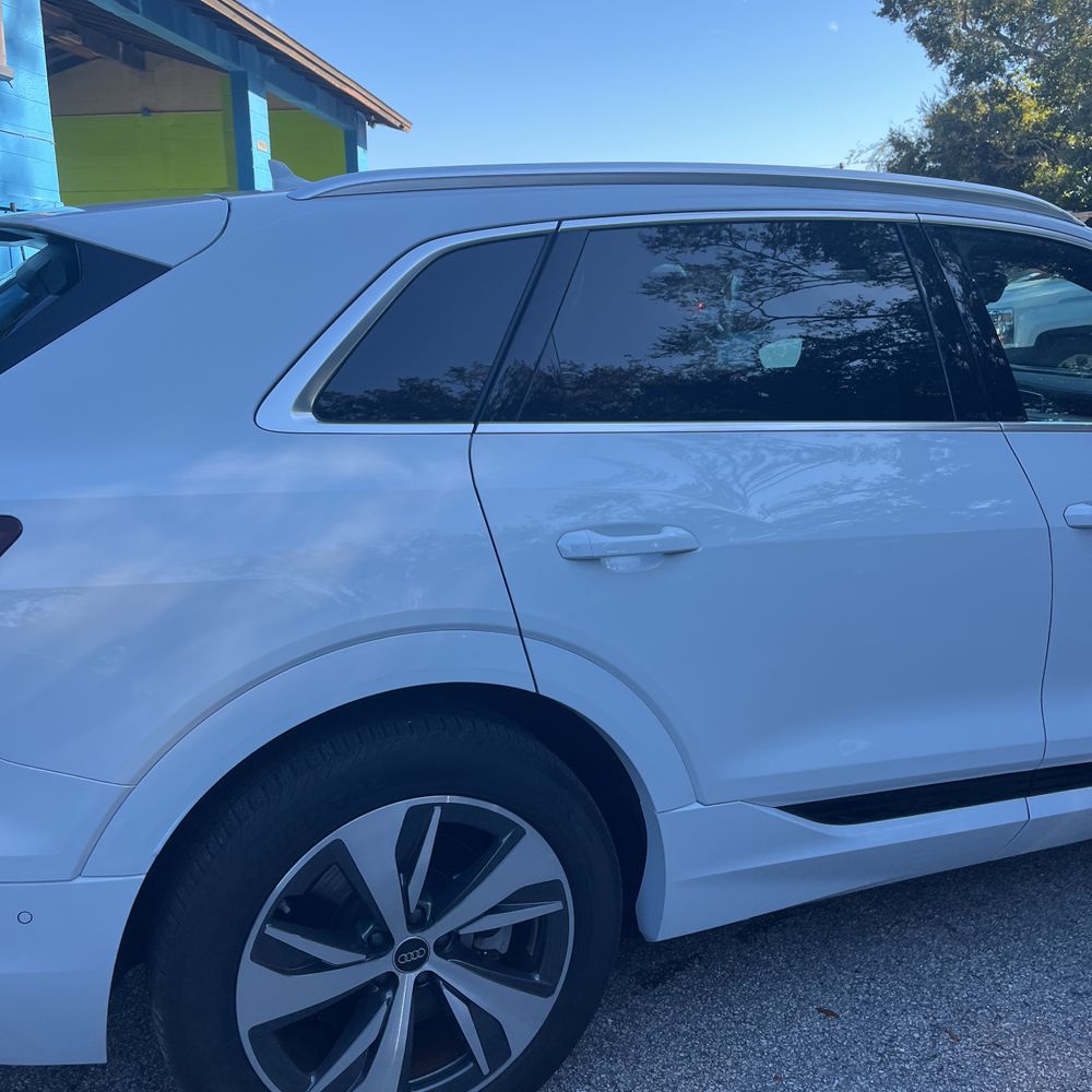 2024 Audi Q8 e-tron Premium Plus