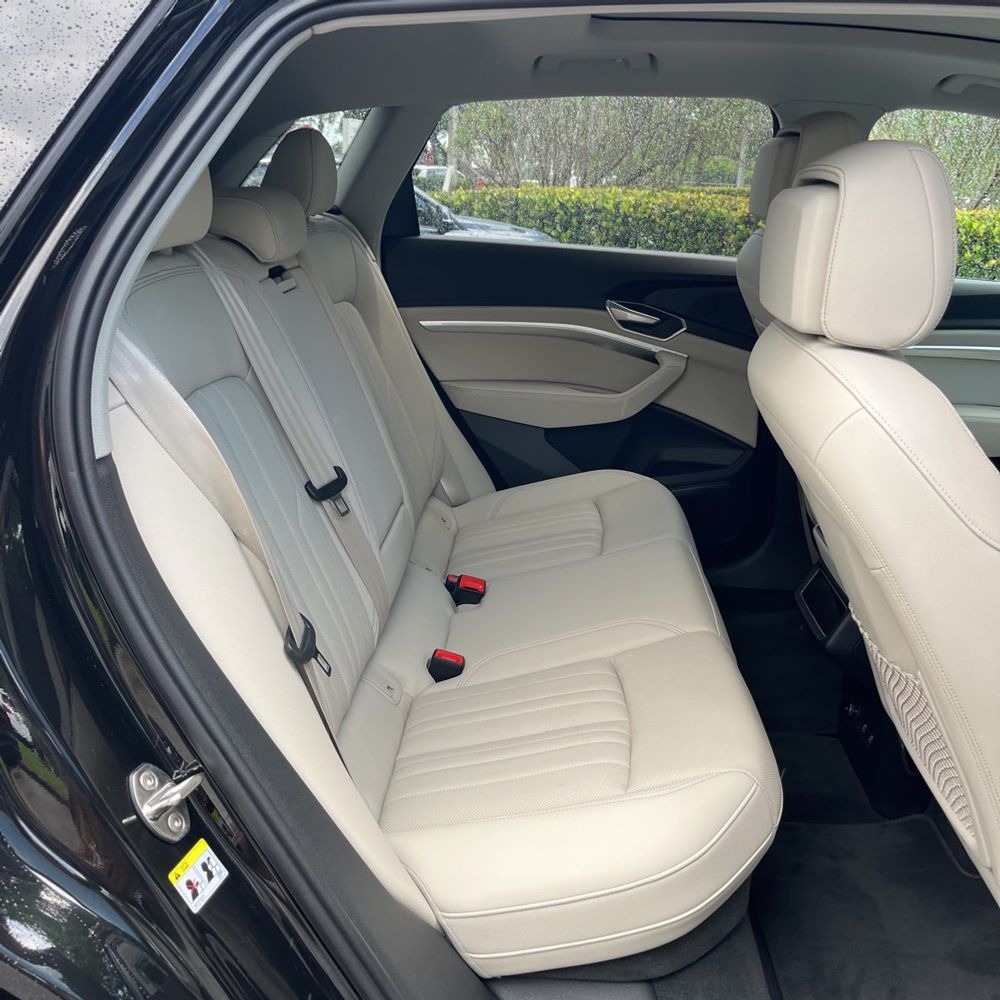 2024 Audi Q8 e-tron Premium Plus