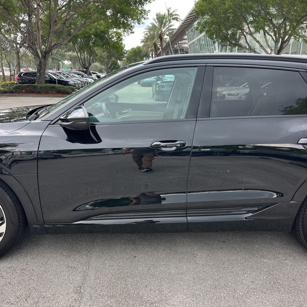 2024 Audi Q8 e-tron Premium Plus