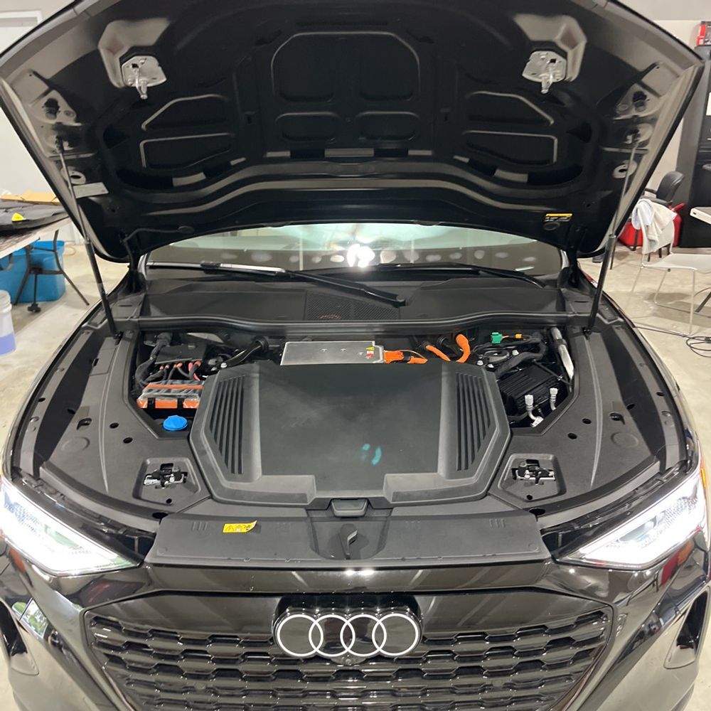 2024 Audi Q8 e-tron Premium Plus