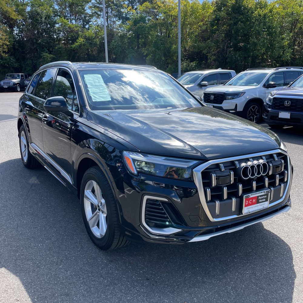 2025 Audi Q7 Premium 45