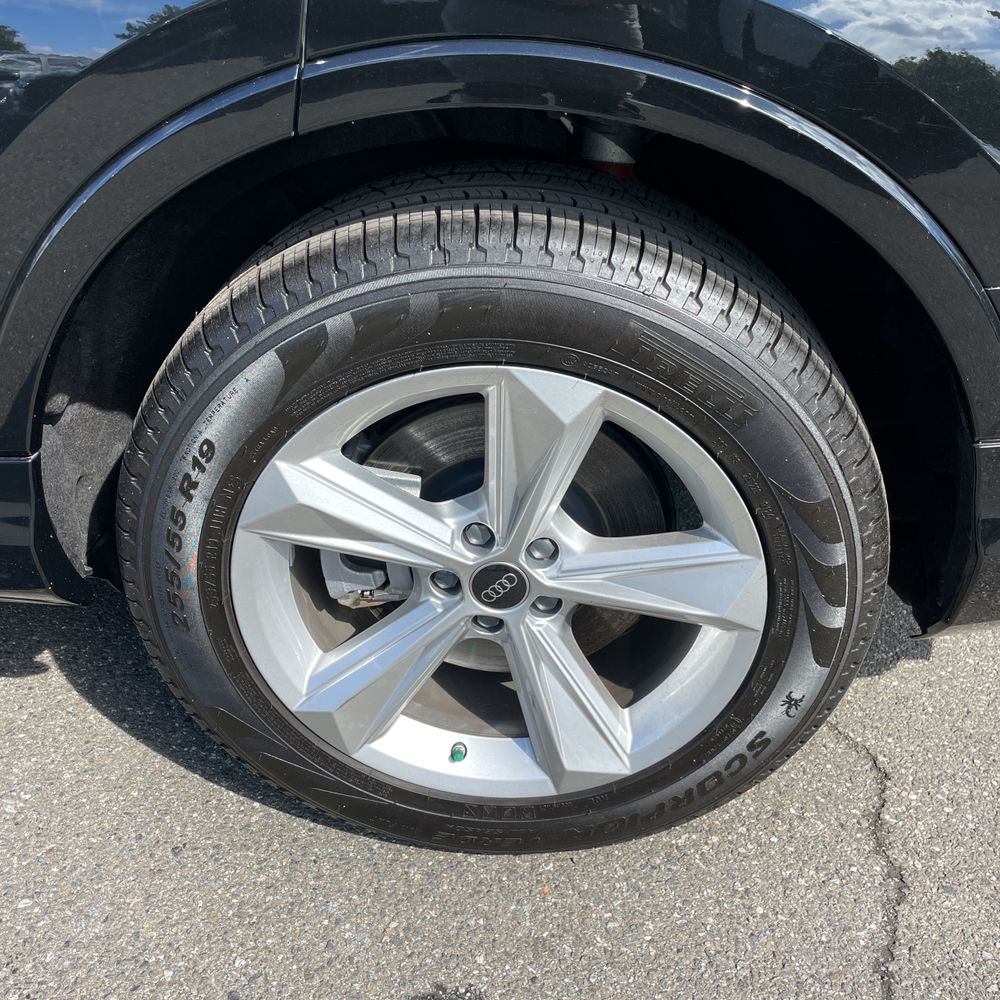 2025 Audi Q7 Premium 45