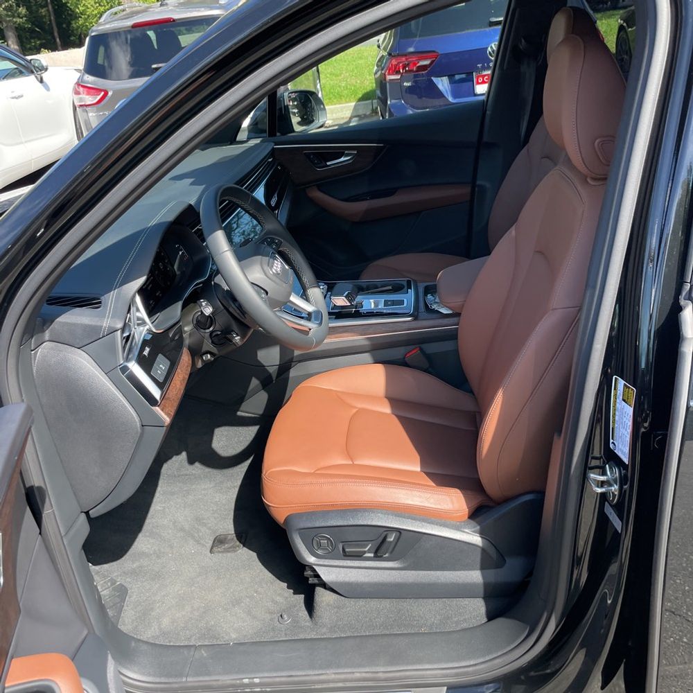 2025 Audi Q7 Premium 45
