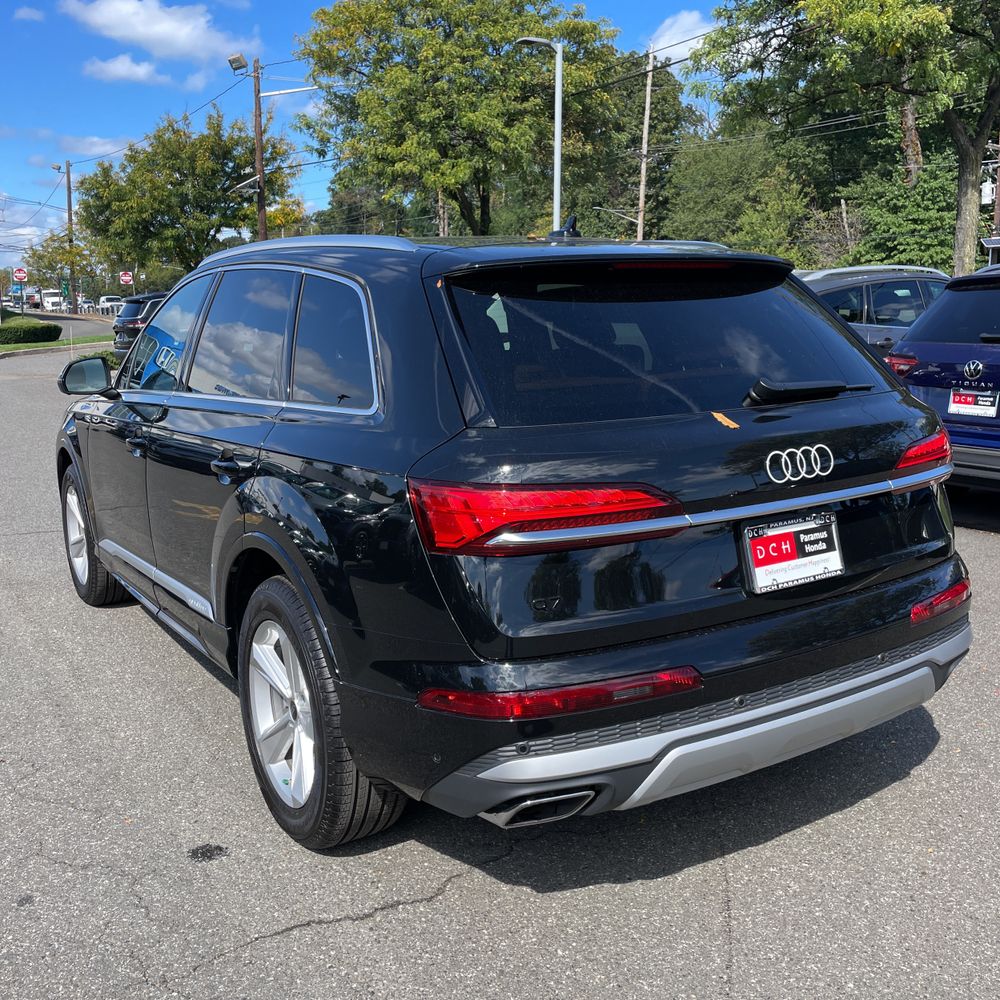 2025 Audi Q7 Premium 45