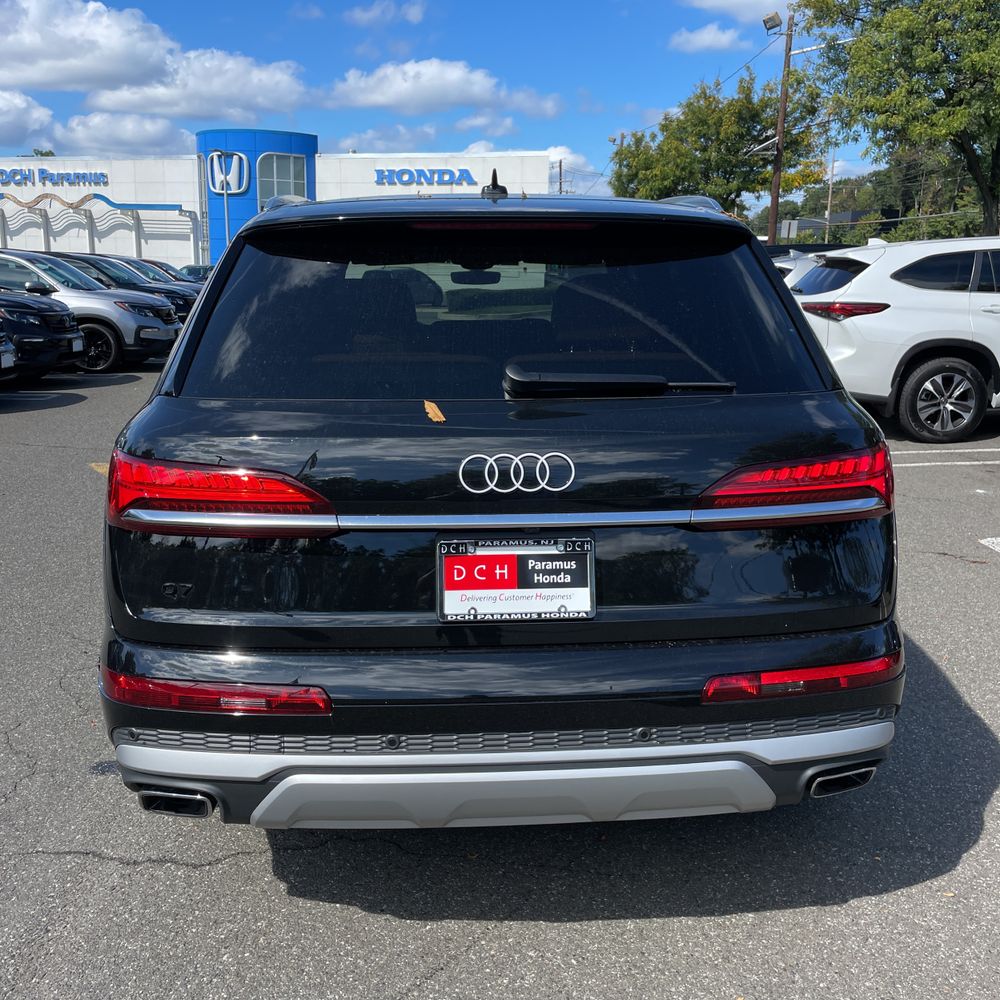 2025 Audi Q7 Premium 45