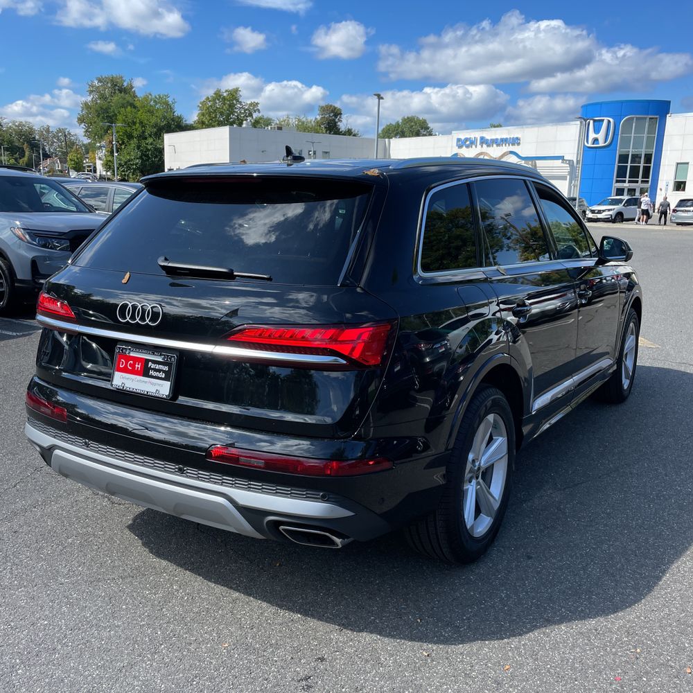 2025 Audi Q7 Premium 45