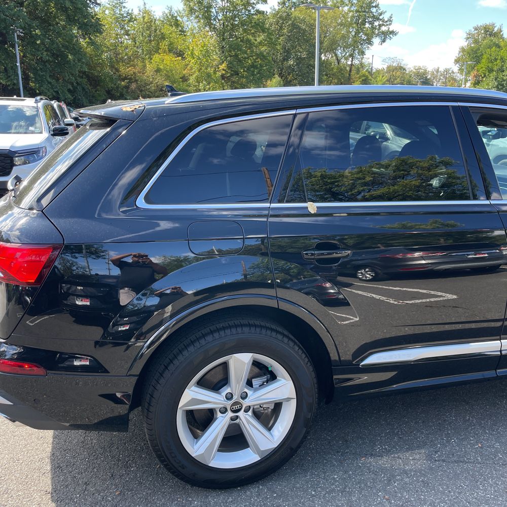 2025 Audi Q7 Premium 45