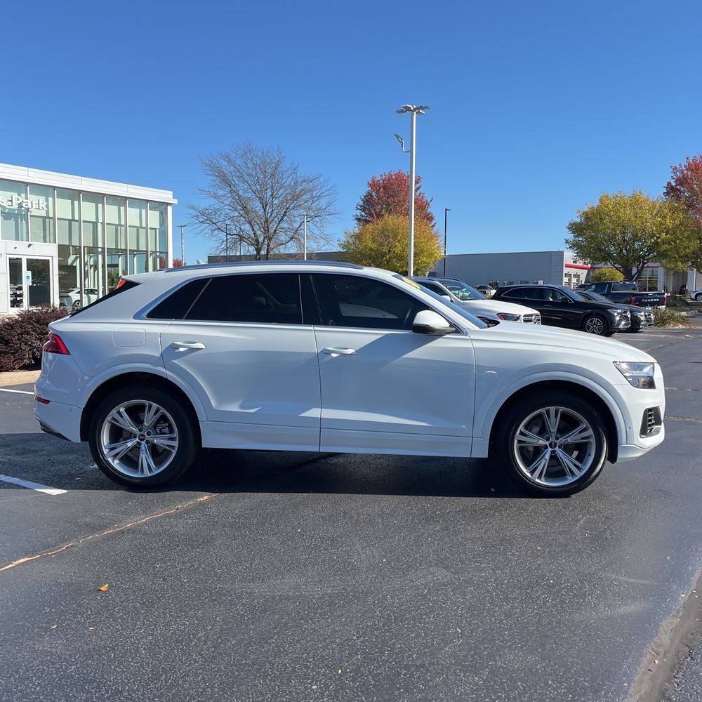 2023 Audi Q8 Premium 55 TFSI