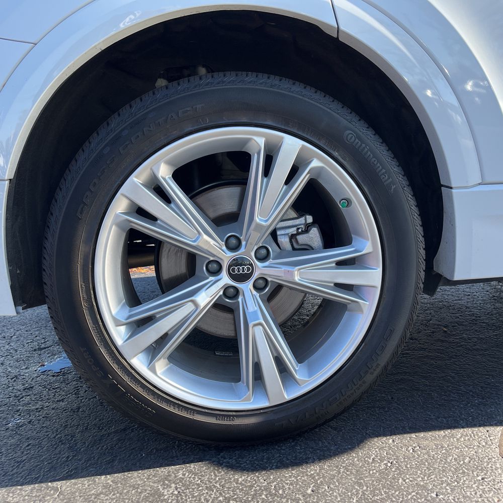 2023 Audi Q8 Premium 55 TFSI