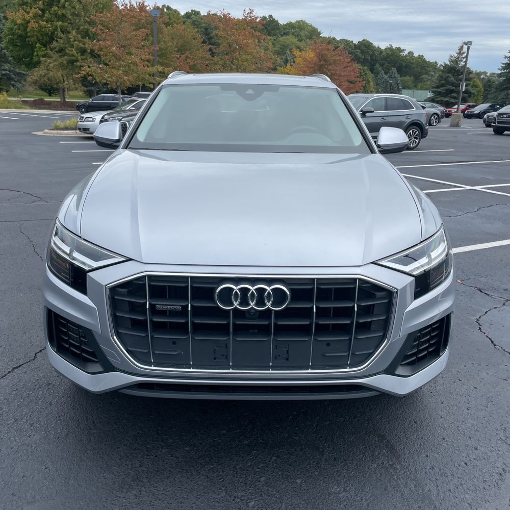 2022 Audi Q8 Premium 55 TFSI
