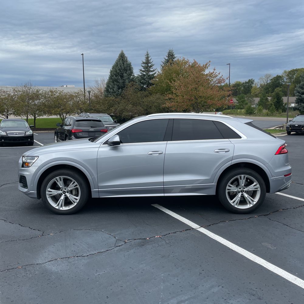 2022 Audi Q8 Premium 55 TFSI