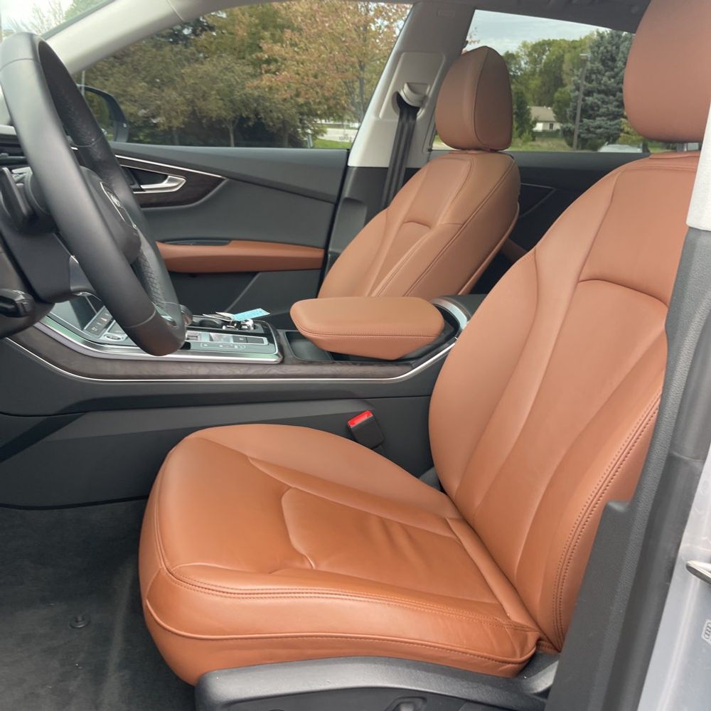 2022 Audi Q8 Premium 55 TFSI